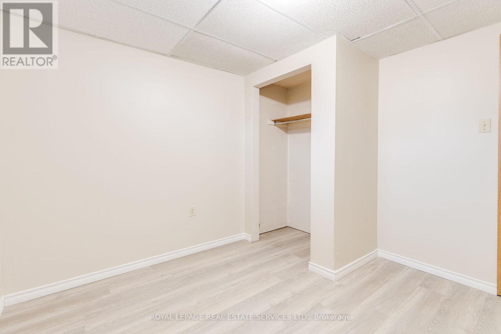 












9 LADY BOWER CRESCENT

,
Toronto,




Ontario
M1B4R2

