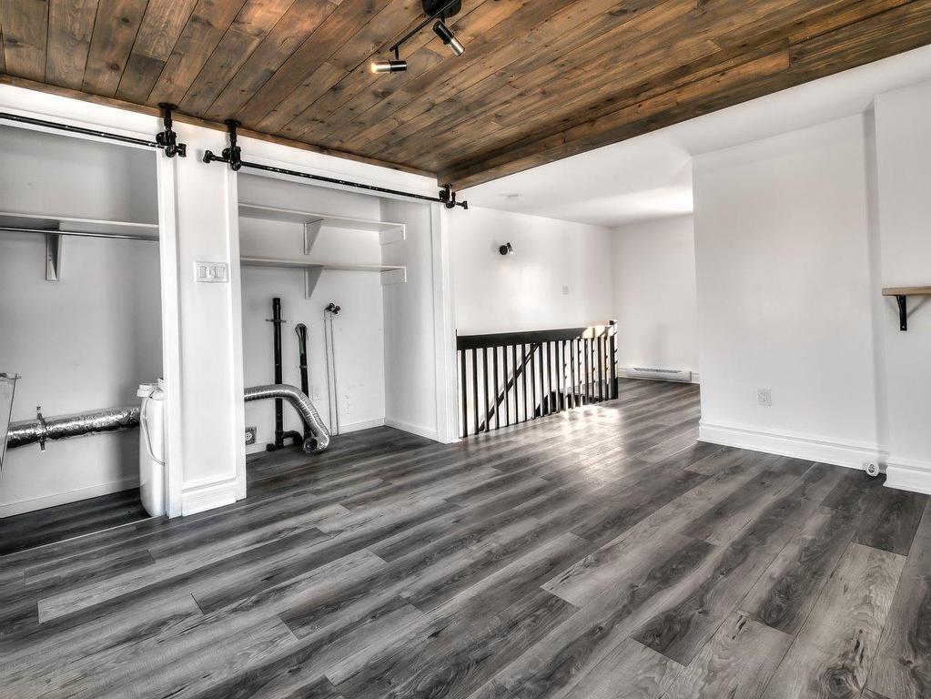









305


Rue Laurier

,
Saint-Jean-sur-Richelieu,




QC
J3B6L2

