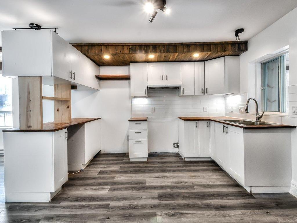 









305


Rue Laurier

,
Saint-Jean-sur-Richelieu,




QC
J3B6L2


