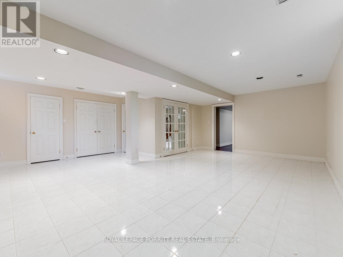












8 LOVILLA BOULEVARD

,
Toronto,




Ontario
M9M1C3

