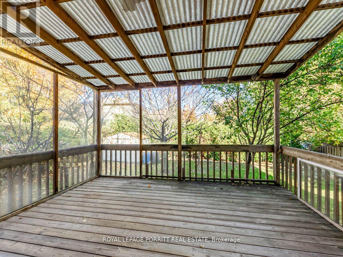 












8 LOVILLA BOULEVARD

,
Toronto,




Ontario
M9M1C3

