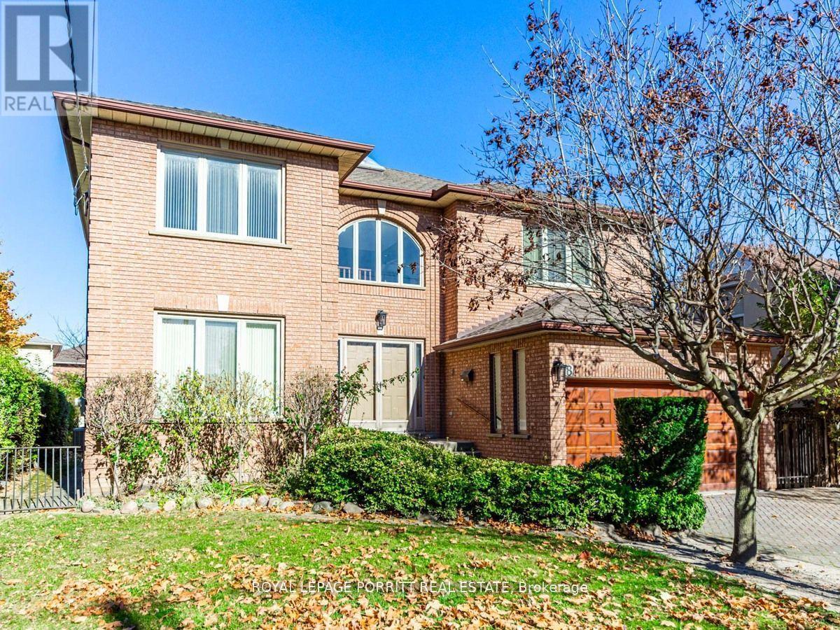 












8 LOVILLA BOULEVARD

,
Toronto,




Ontario
M9M1C3

