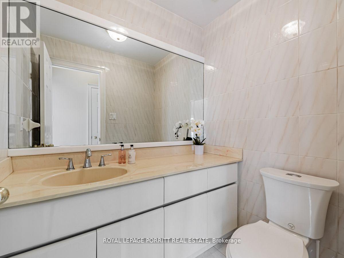 












8 LOVILLA BOULEVARD

,
Toronto,




Ontario
M9M1C3

