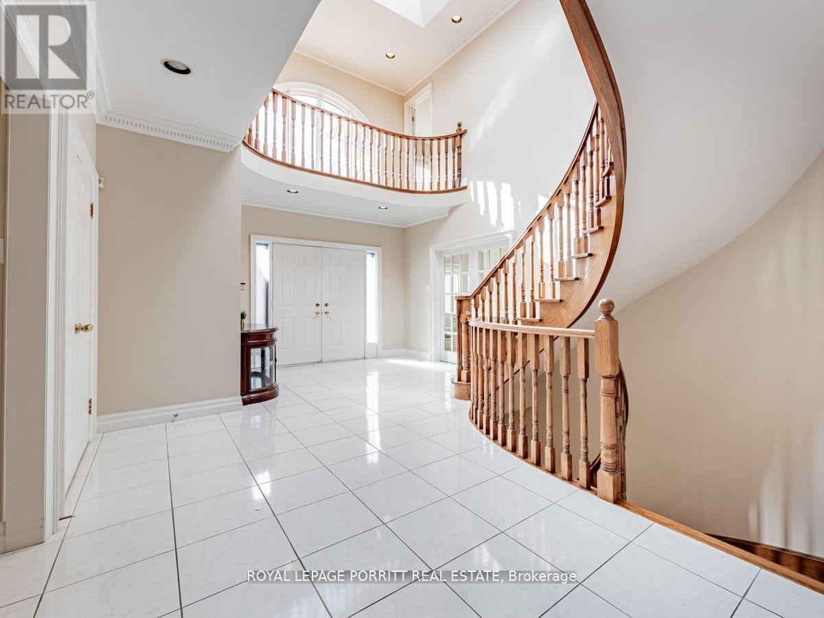 












8 LOVILLA BOULEVARD

,
Toronto,




Ontario
M9M1C3

