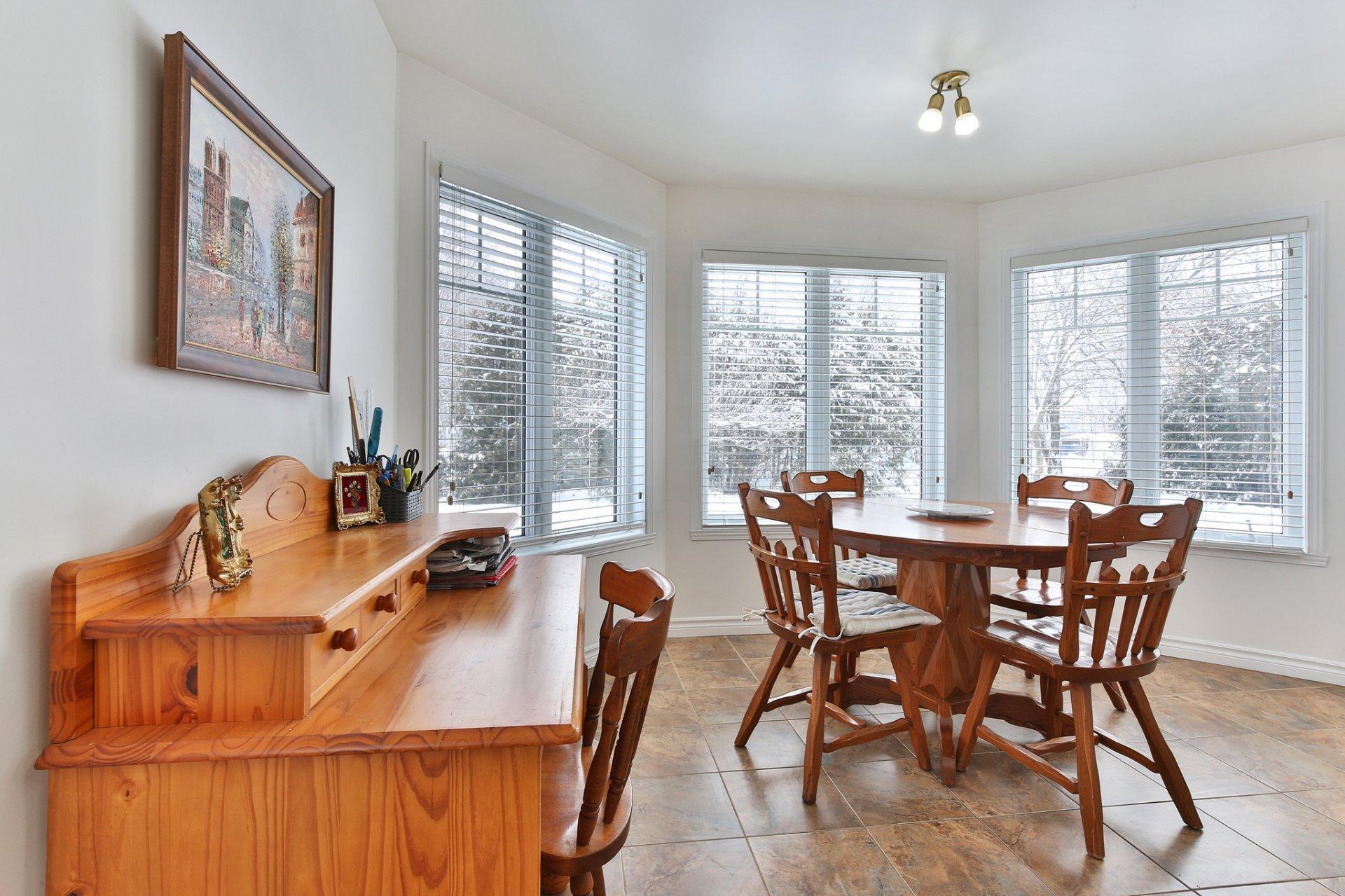 









6


48e Avenue

,
Sainte-Anne-de-Sabrevois,




QC
J0J2G0

