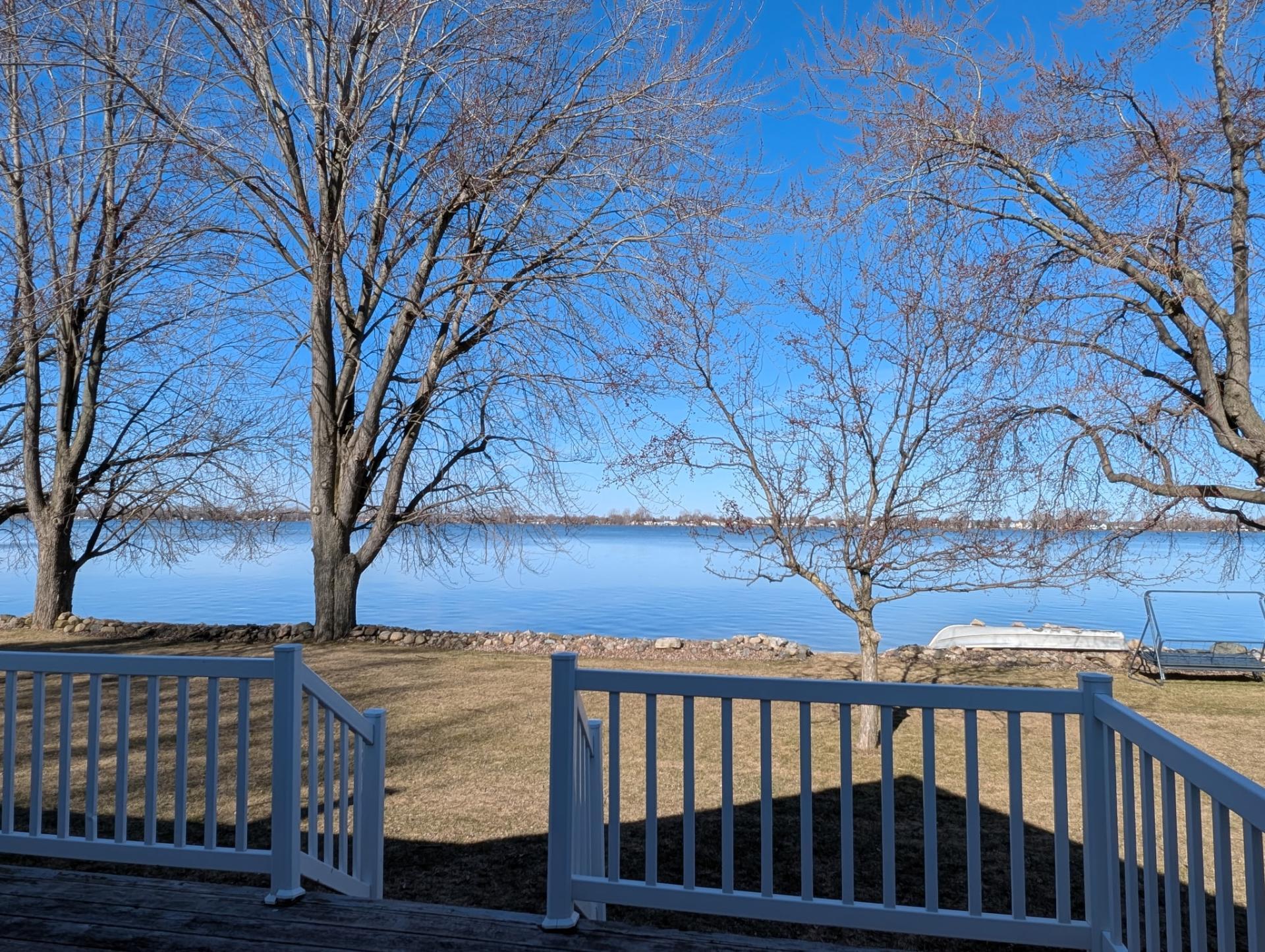 









6


48e Avenue

,
Sainte-Anne-de-Sabrevois,




QC
J0J2G0

