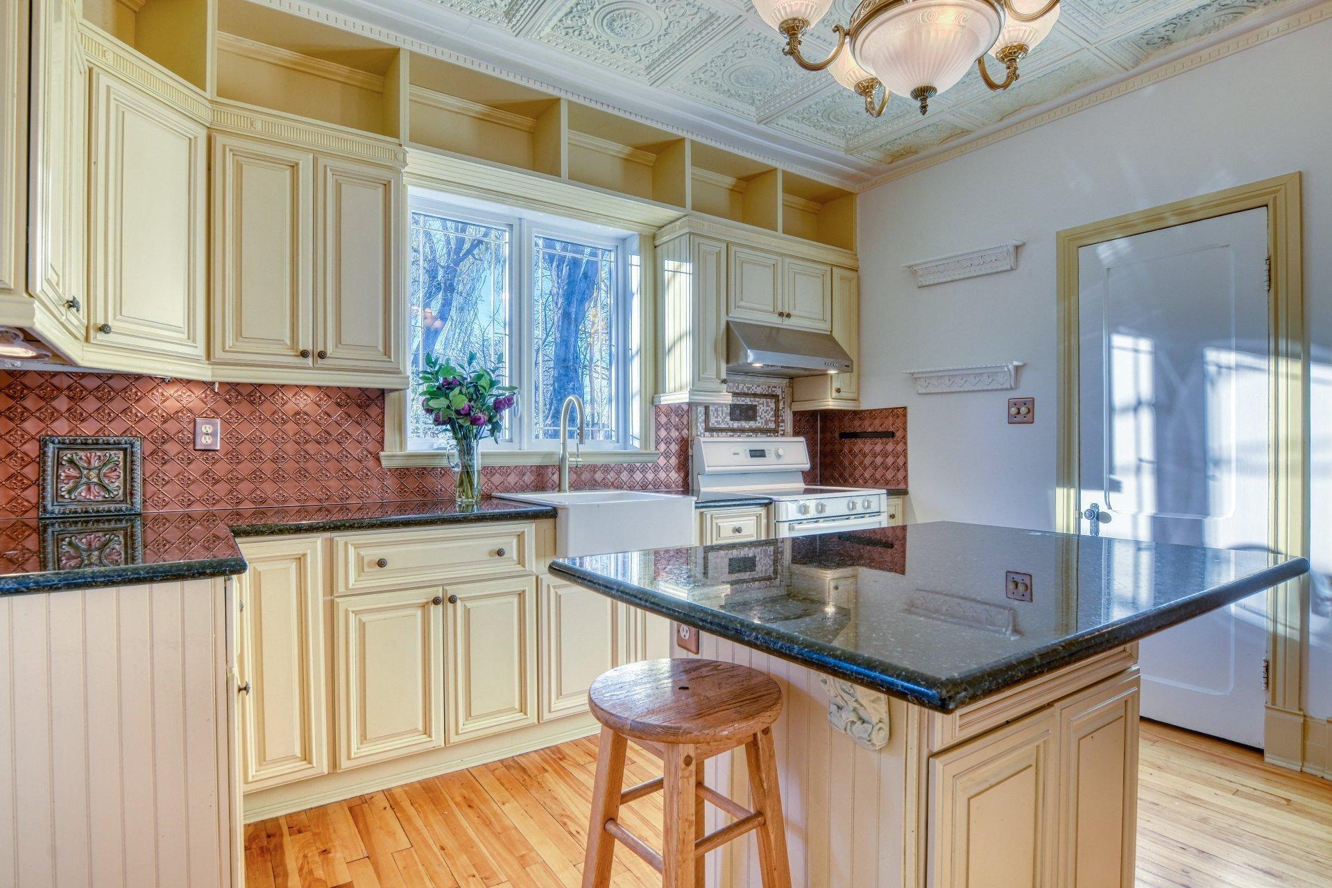 









45


Boul. de l'Union

,
Saint-Lambert,




QC
J4R2M4

