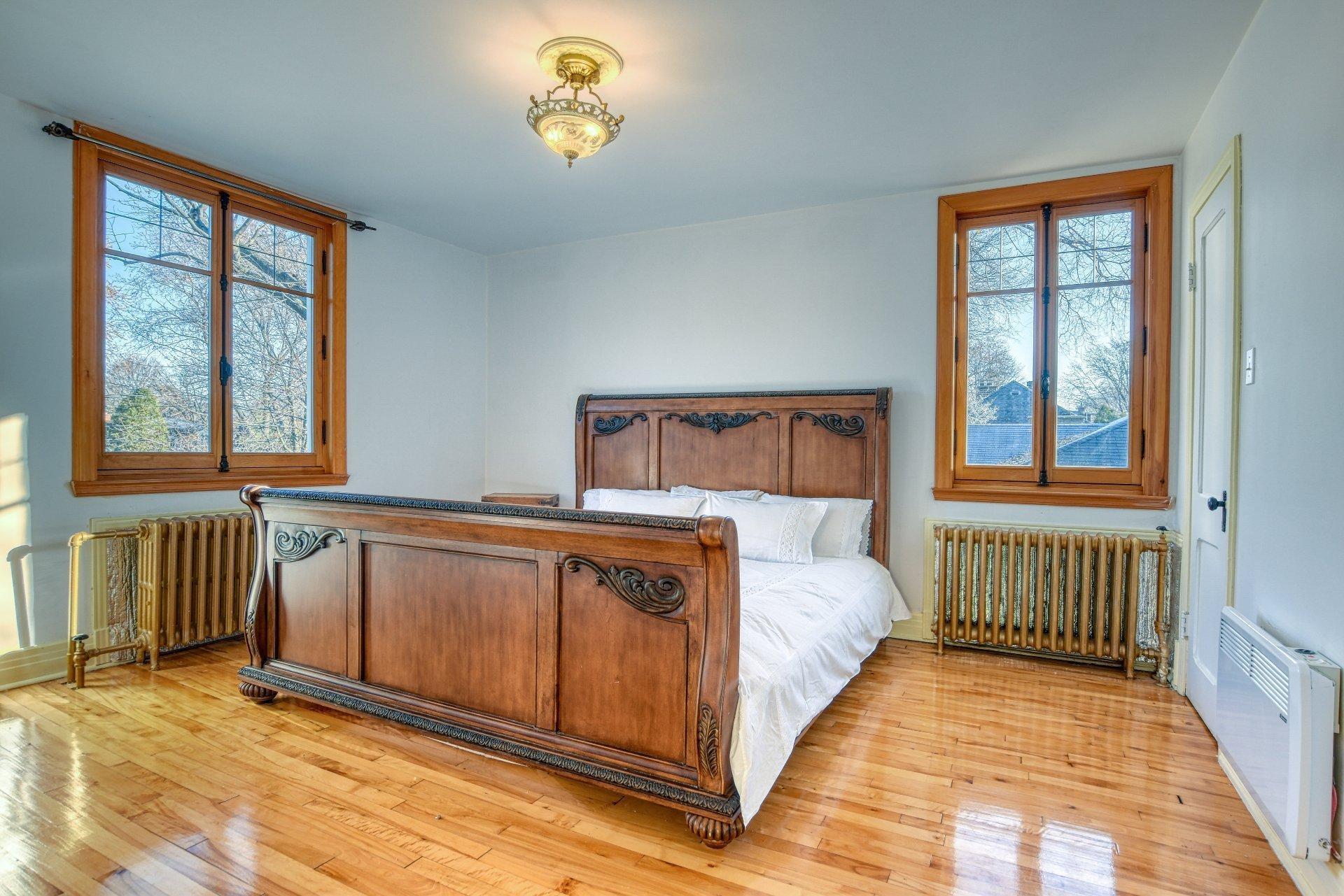 









45


Boul. de l'Union

,
Saint-Lambert,




QC
J4R2M4

