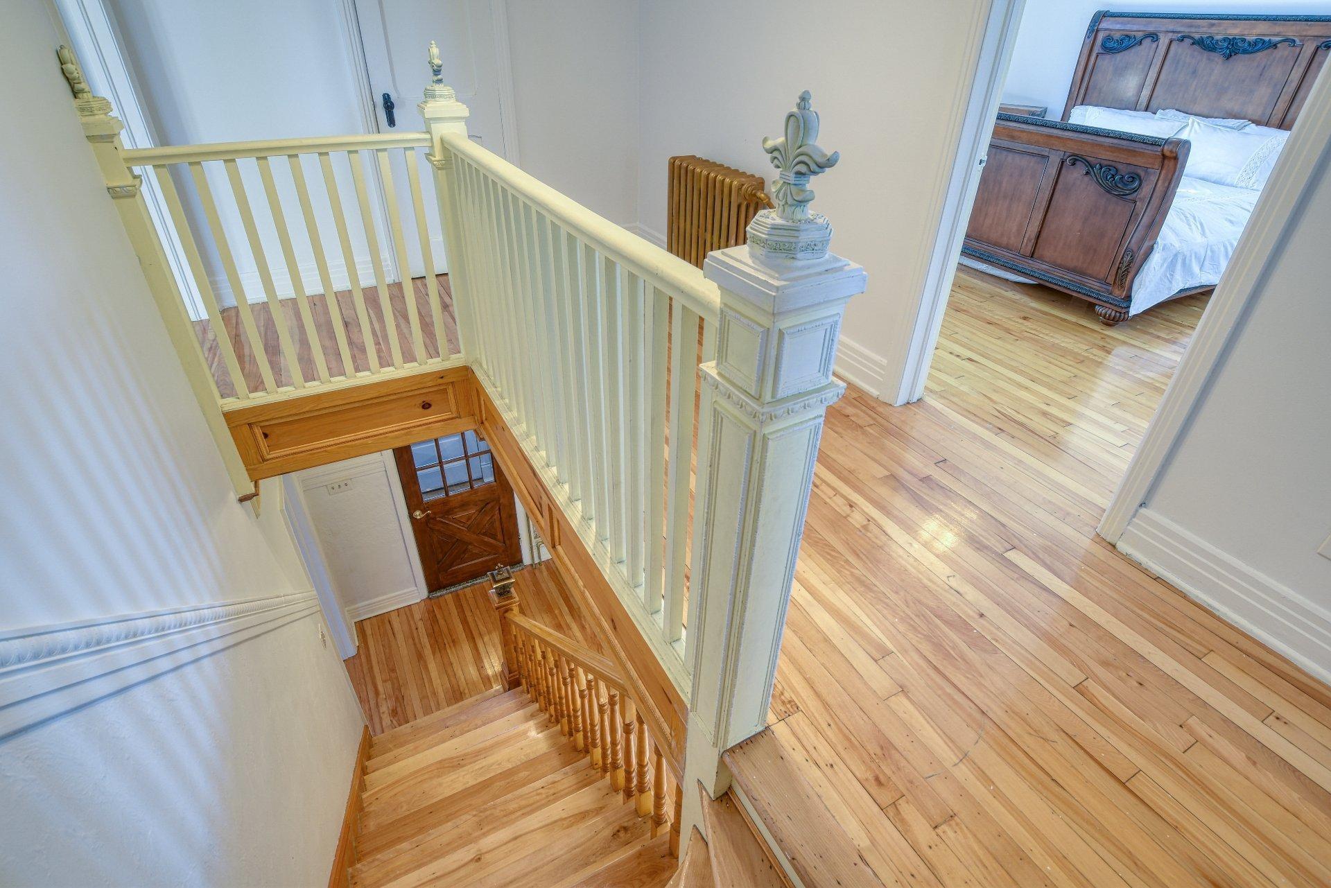 









45


Boul. de l'Union

,
Saint-Lambert,




QC
J4R2M4

