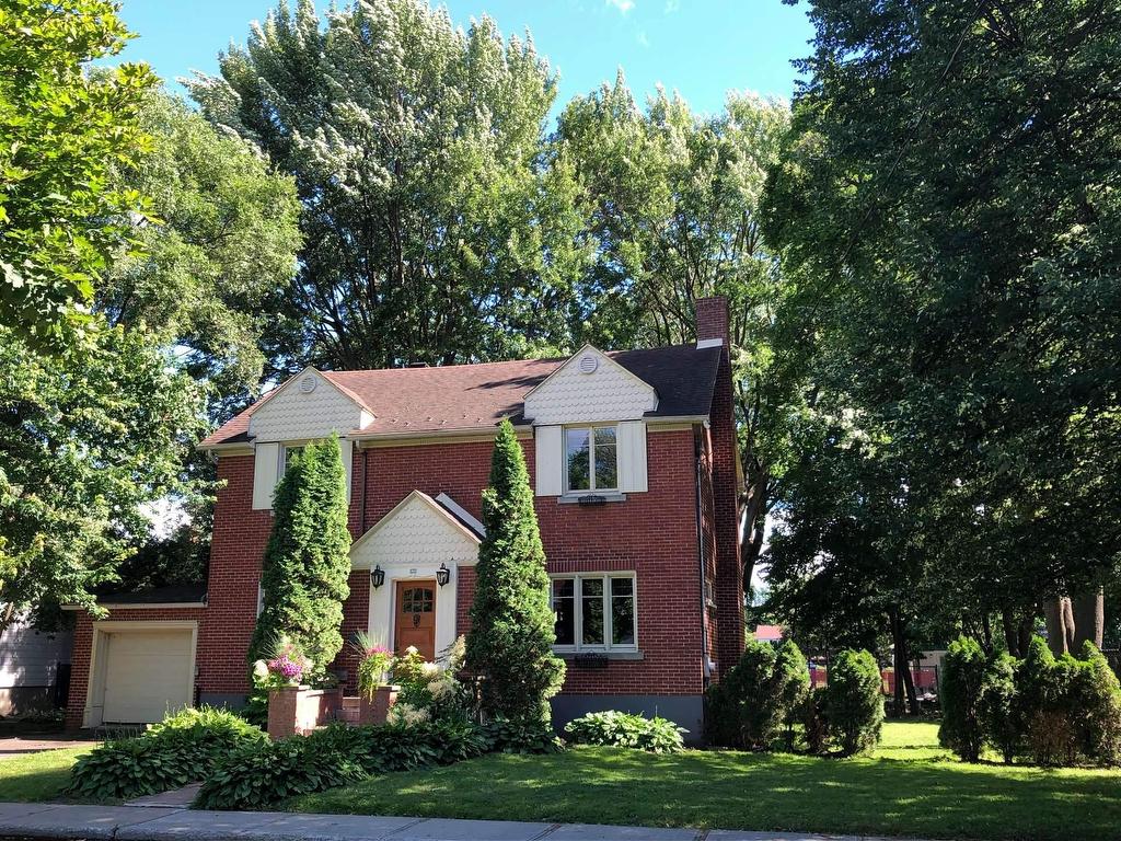 









45


Boul. de l'Union

,
Saint-Lambert,




QC
J4R2M4

