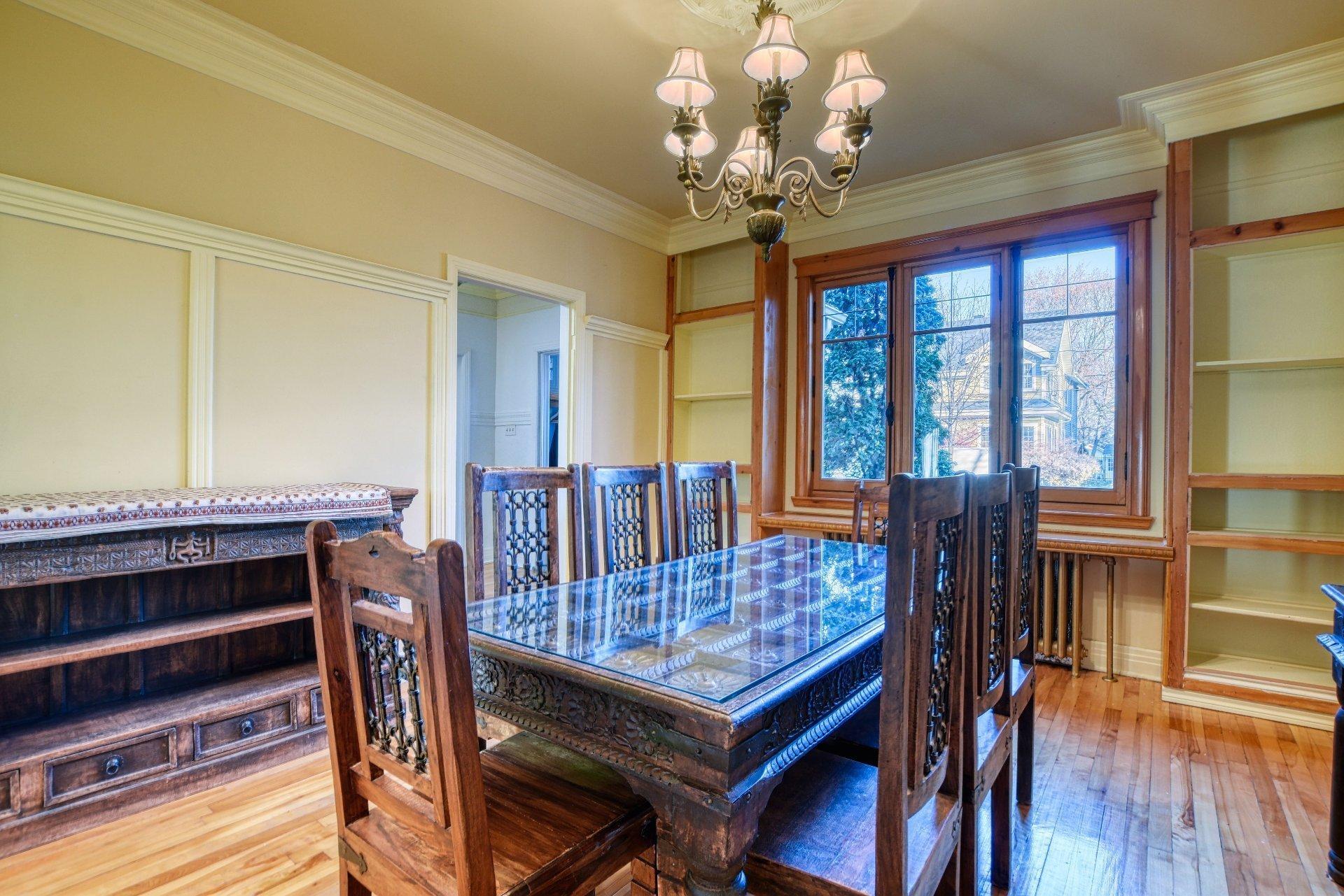 









45


Boul. de l'Union

,
Saint-Lambert,




QC
J4R2M4

