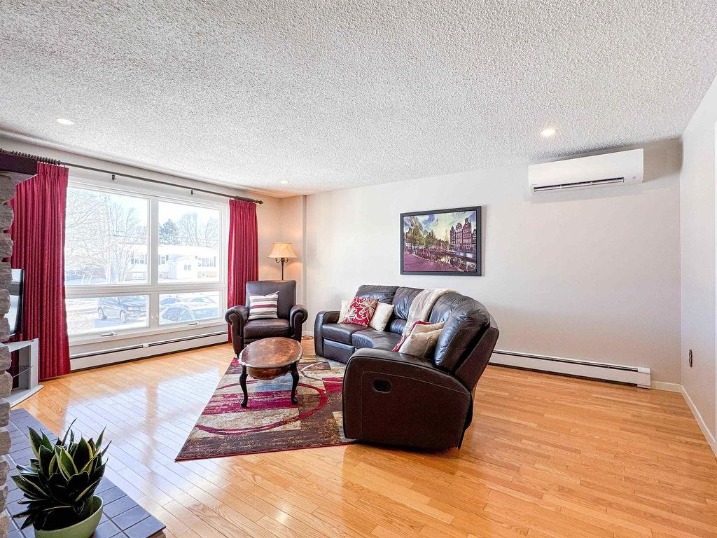 












21 Pope Avenue

,
Charlottetown,




PE
C1A 6N4

