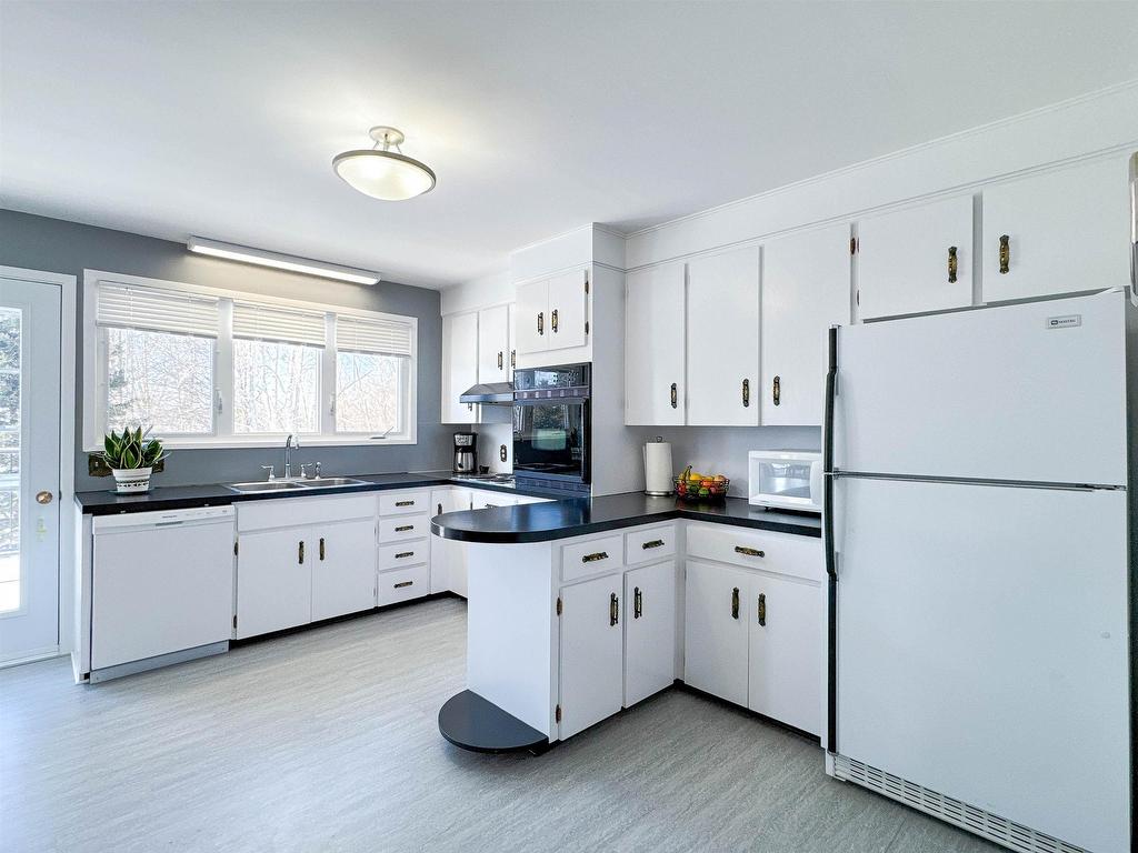












21 Pope Avenue

,
Charlottetown,




PE
C1A 6N4

