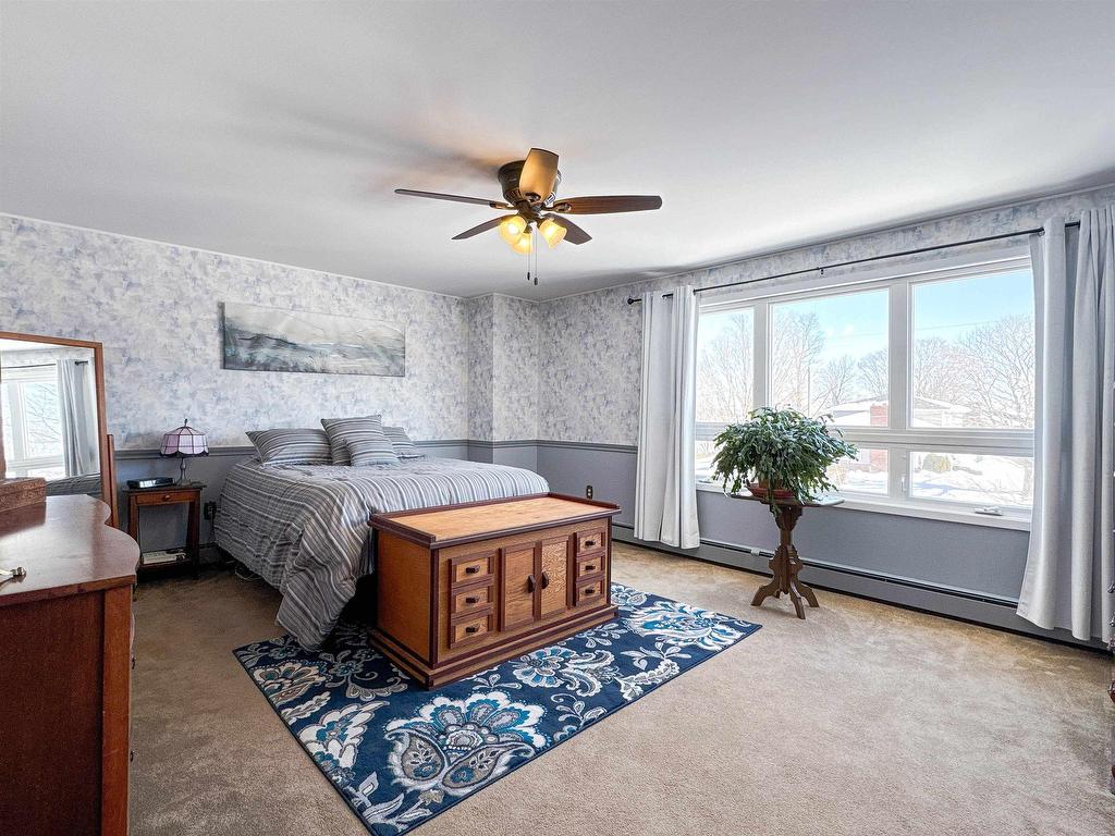 












21 Pope Avenue

,
Charlottetown,




PE
C1A 6N4

