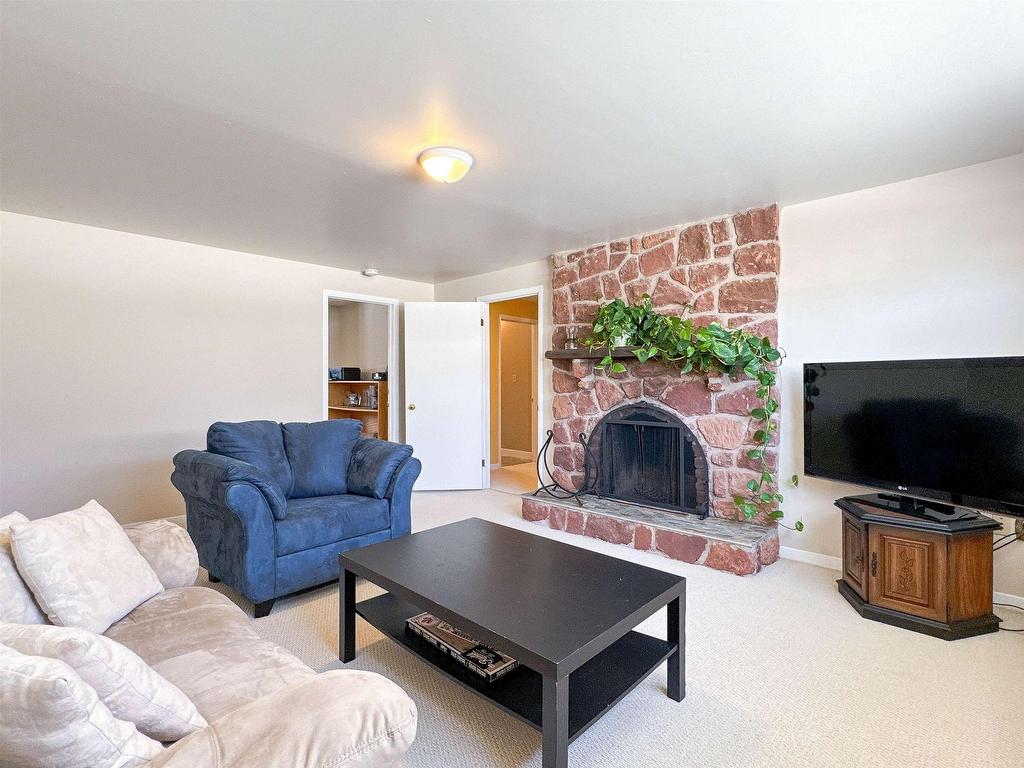 












21 Pope Avenue

,
Charlottetown,




PE
C1A 6N4


