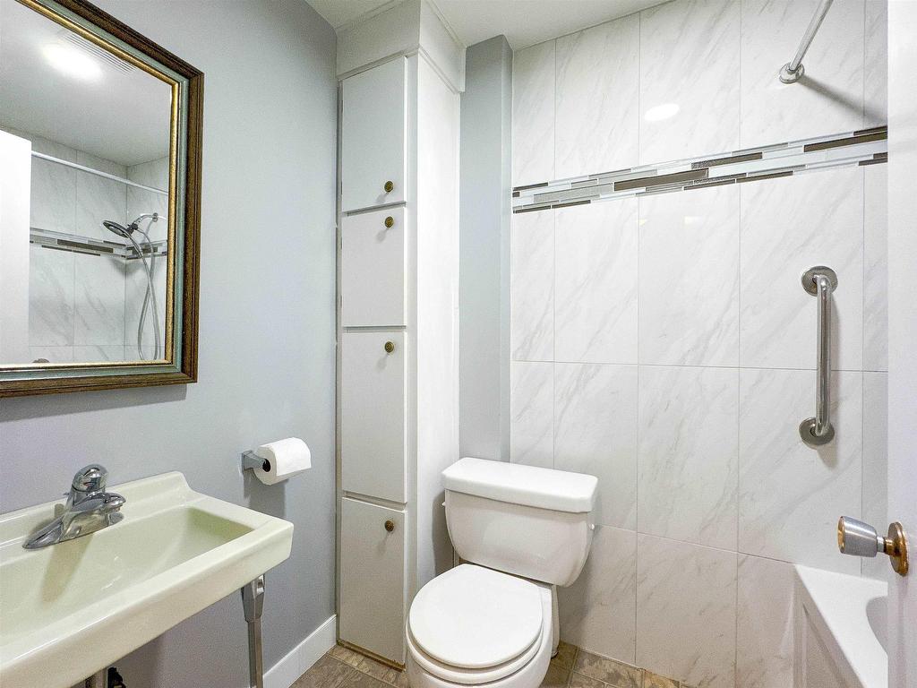 












21 Pope Avenue

,
Charlottetown,




PE
C1A 6N4

