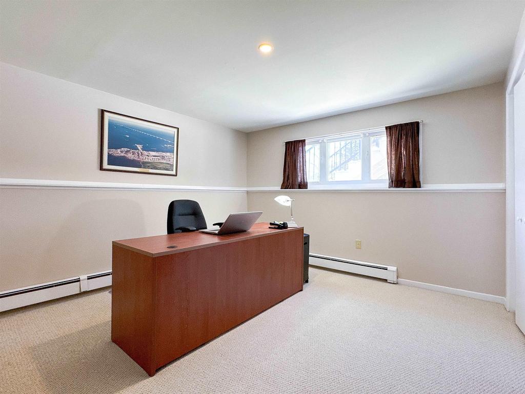 












21 Pope Avenue

,
Charlottetown,




PE
C1A 6N4

