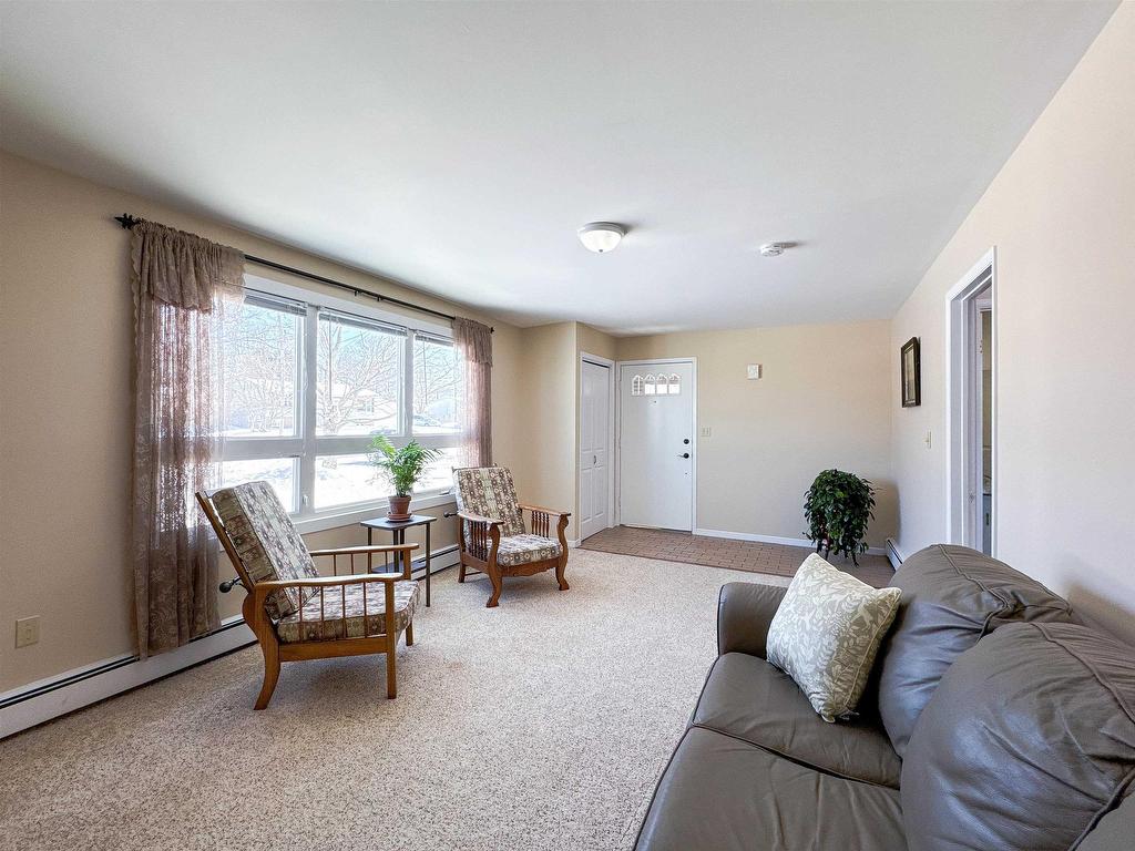 












21 Pope Avenue

,
Charlottetown,




PE
C1A 6N4

