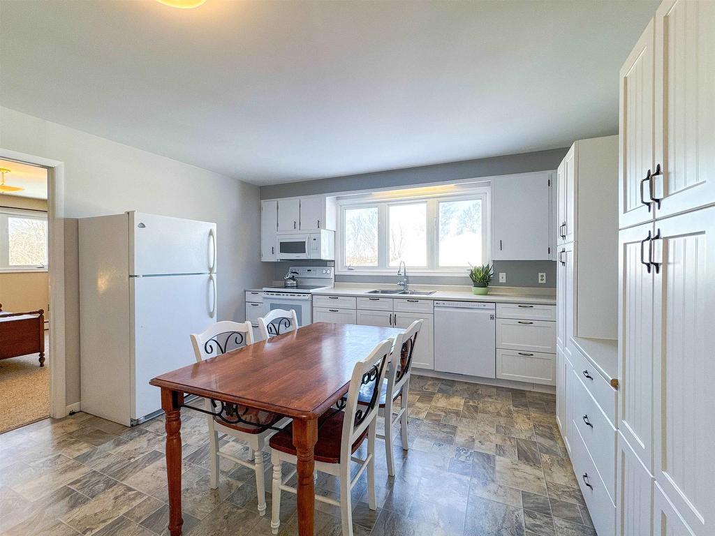 












21 Pope Avenue

,
Charlottetown,




PE
C1A 6N4

