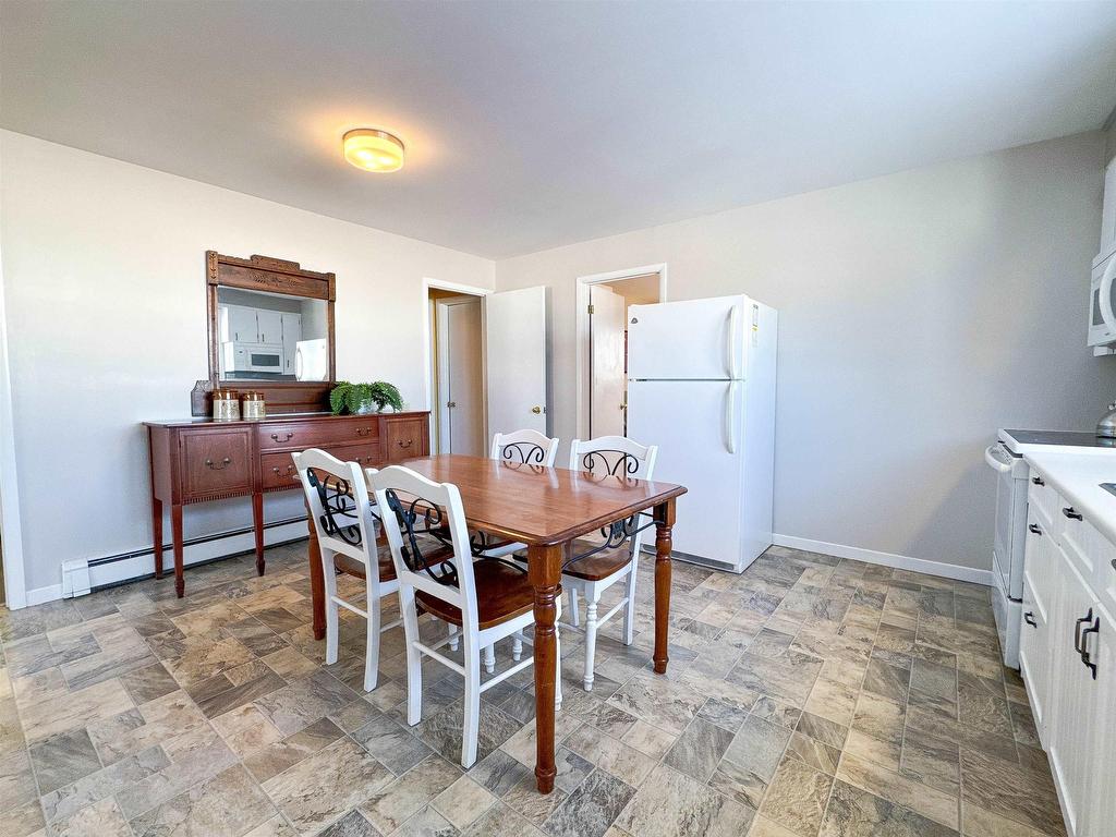 












21 Pope Avenue

,
Charlottetown,




PE
C1A 6N4

