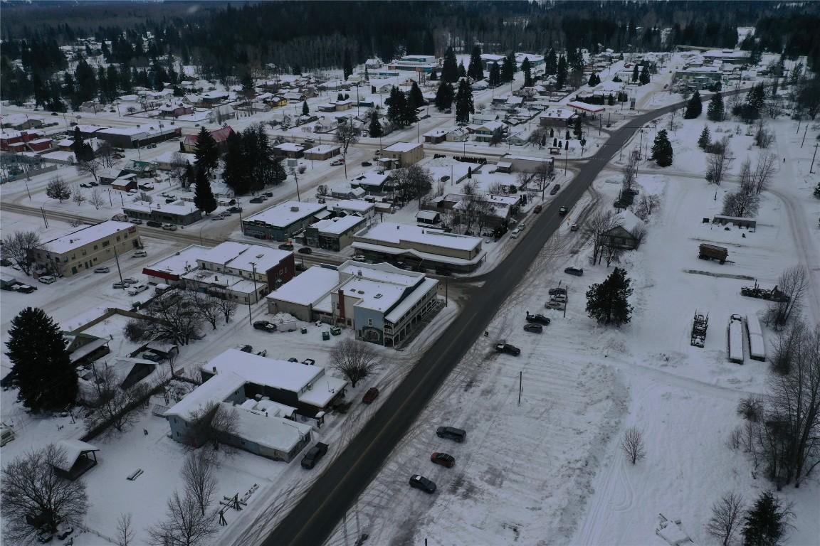 









313


Railway

Avenue,
Salmo,




BC
V0G 1Z0

