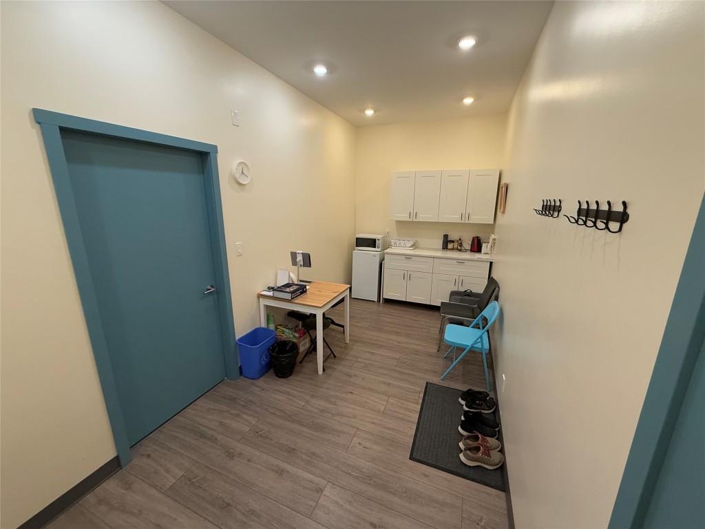 









313


Railway

Avenue,
Salmo,




BC
V0G 1Z0

