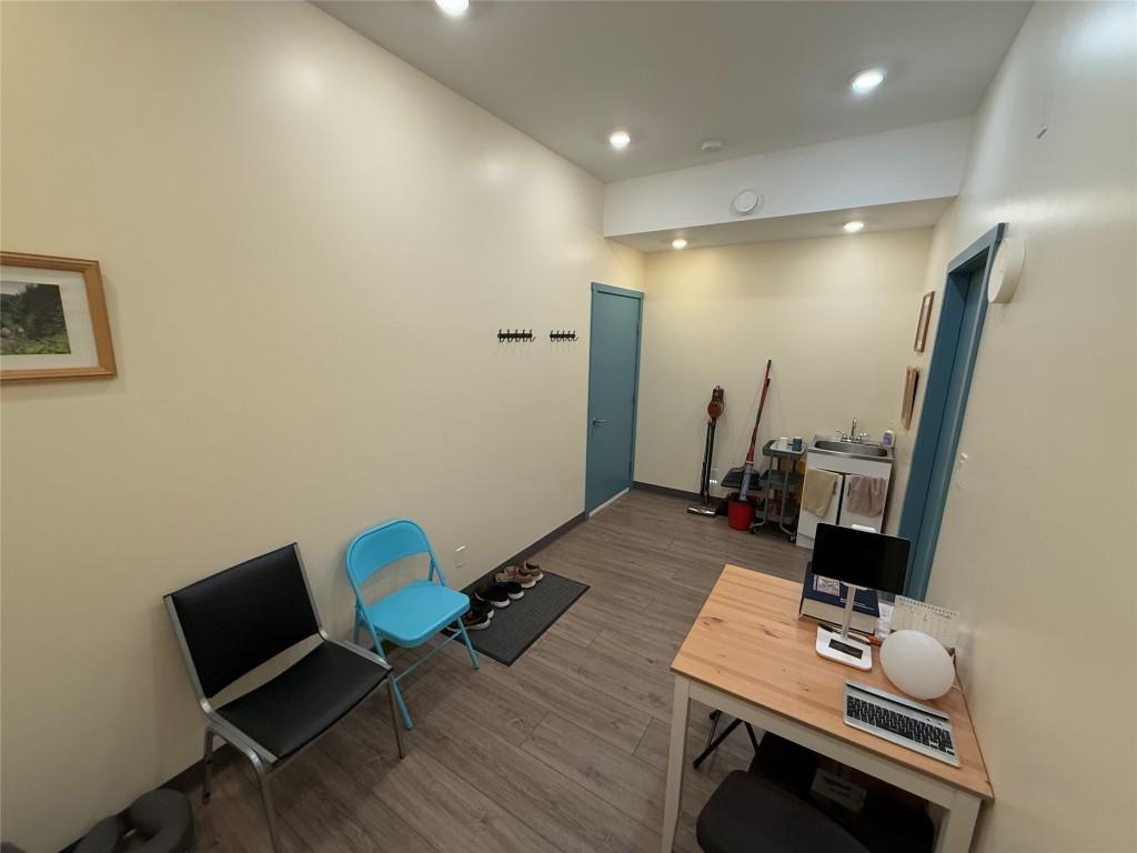 









313


Railway

Avenue,
Salmo,




BC
V0G 1Z0

