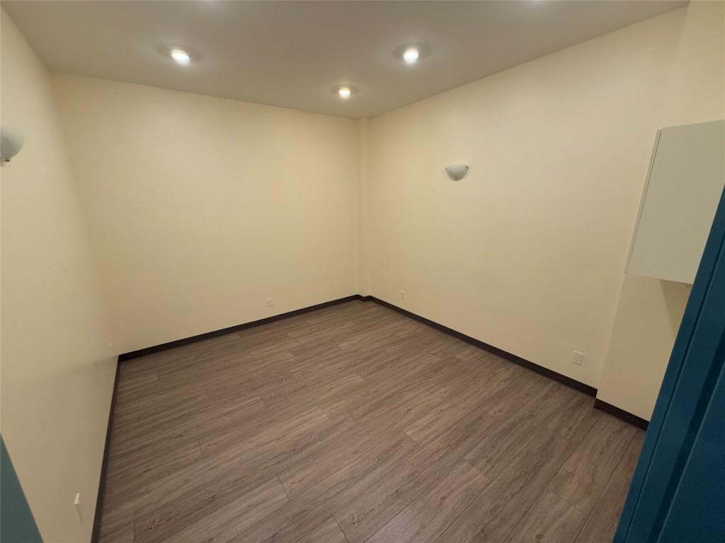 









313


Railway

Avenue,
Salmo,




BC
V0G 1Z0

