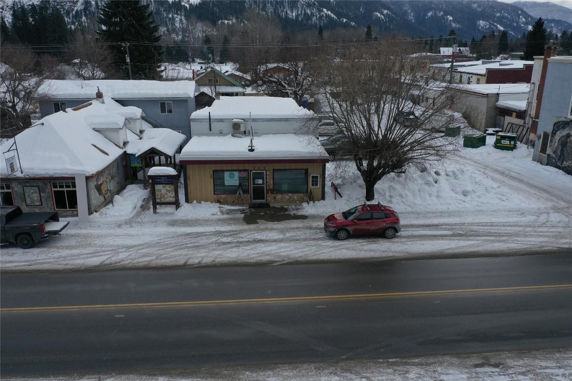 









313


Railway

Avenue,
Salmo,




BC
V0G 1Z0

