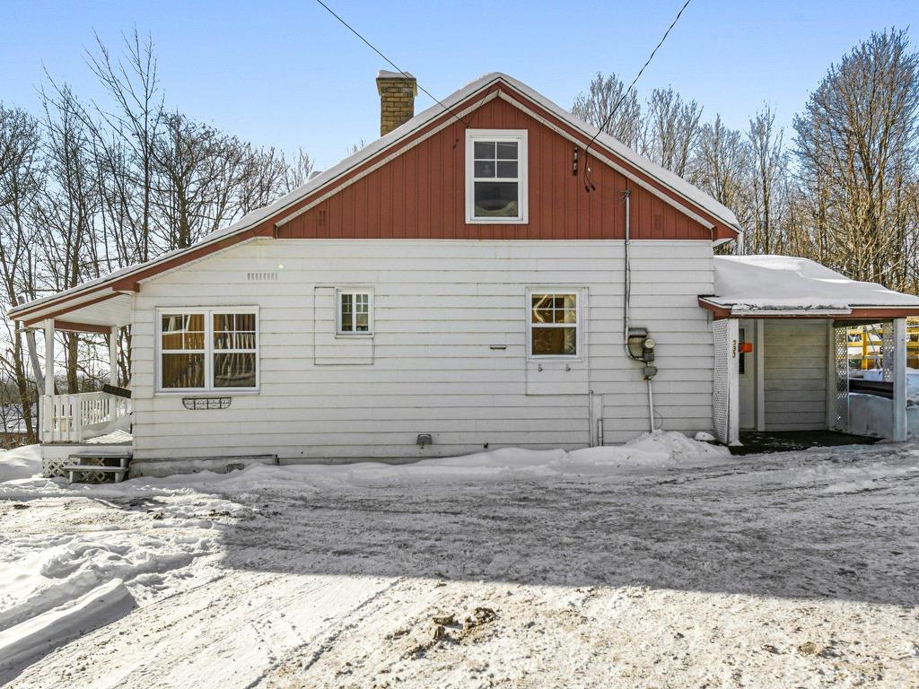 









333


Rue Principale

,
Brownsburg-Chatham,




QC
J8G2V1

