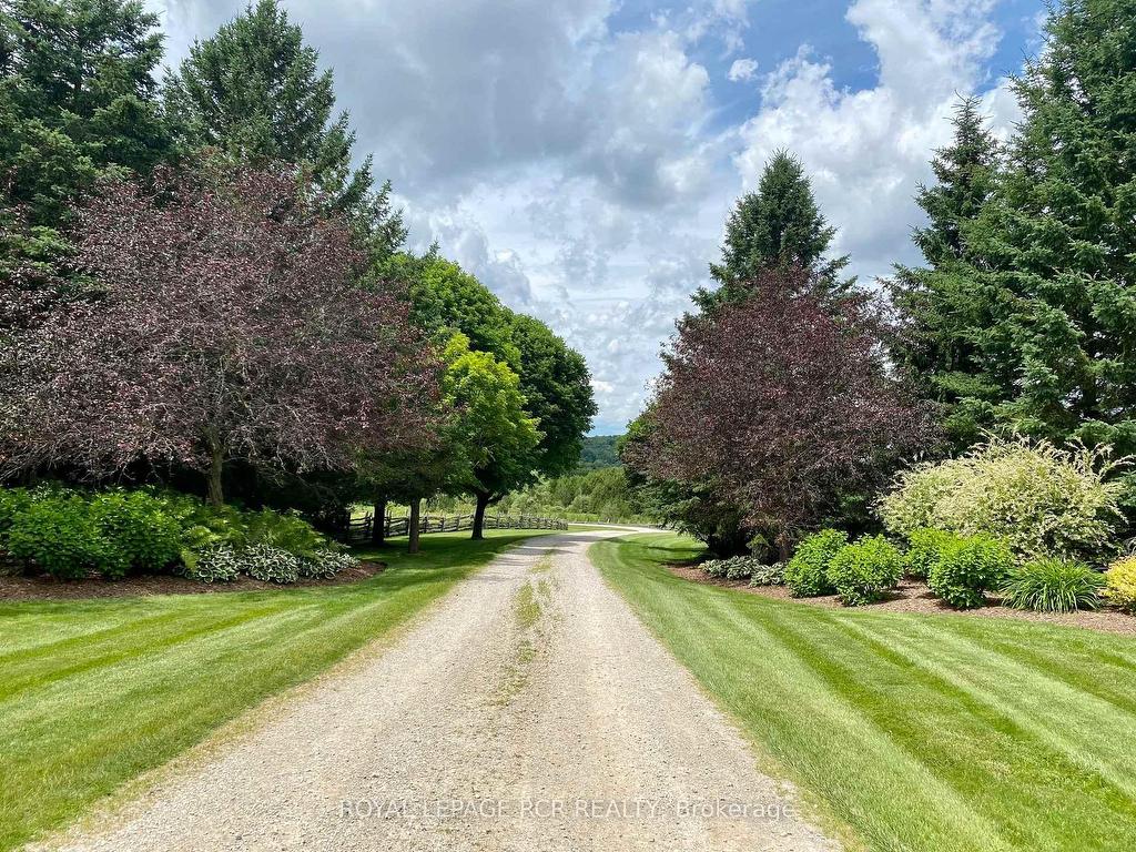 









101089


10th

Side Road,
East Garafraxa,




ON
L9W 7J9

