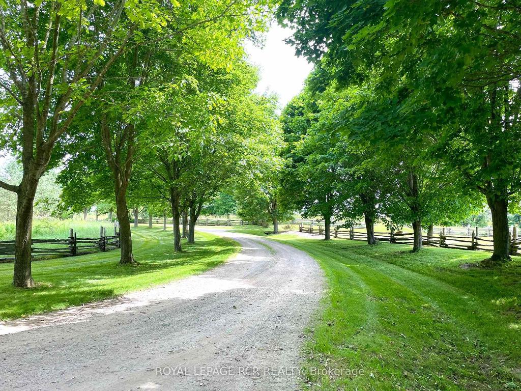 









101089


10th

Side Road,
East Garafraxa,




ON
L9W 7J9

