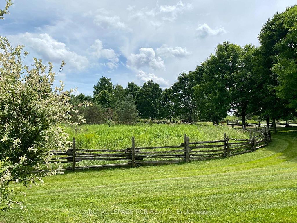 









101089


10th

Side Road,
East Garafraxa,




ON
L9W 7J9

