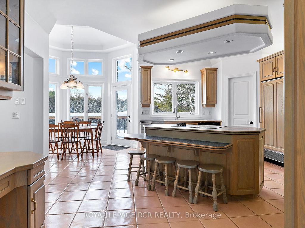 









101089


10th

Side Road,
East Garafraxa,




ON
L9W 7J9

