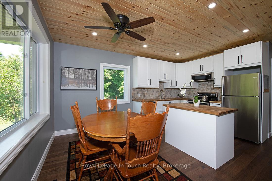 












3010 MATCHEDASH STREET

,
Severn (Fesserton),




Ontario
L0K2C0

