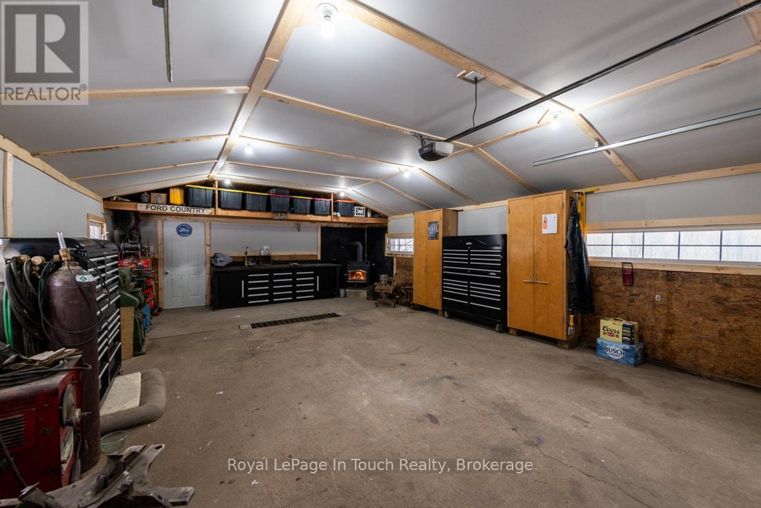 












3010 MATCHEDASH STREET

,
Severn (Fesserton),




Ontario
L0K2C0

