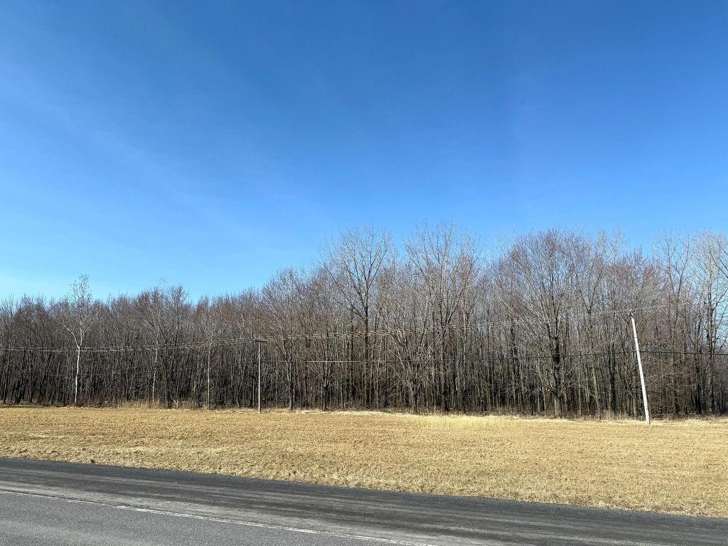 












47e Avenue

,
Sainte-Anne-de-Sabrevois,







QC
J0J2G0

