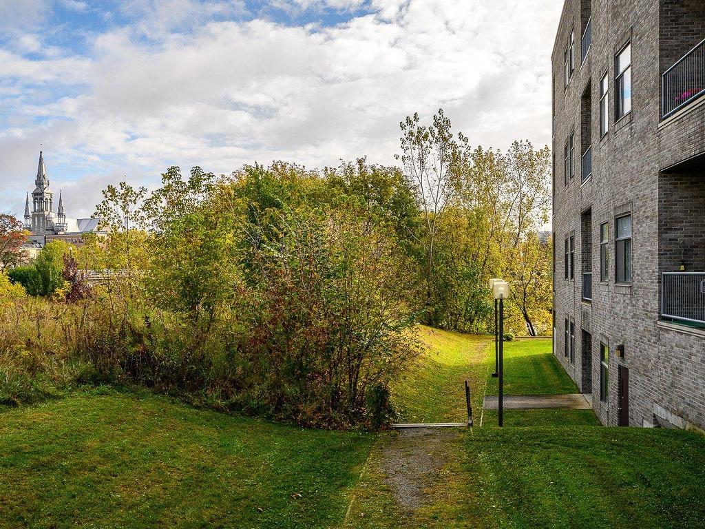 









305


Rue Laviolette

, 310,
Saint-Jérôme,




QC
J7Y4H7

