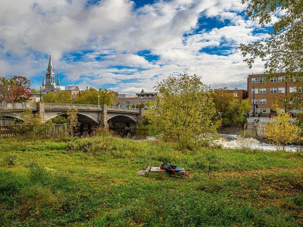 









305


Rue Laviolette

, 310,
Saint-Jérôme,




QC
J7Y4H7

