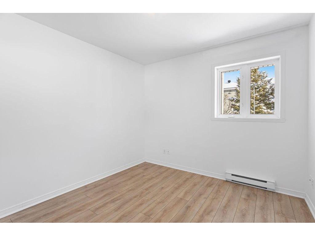 









2055


Rue St-Georges (Lafontaine)

, B,
Saint-Jérôme,




QC
J7Y1N2

