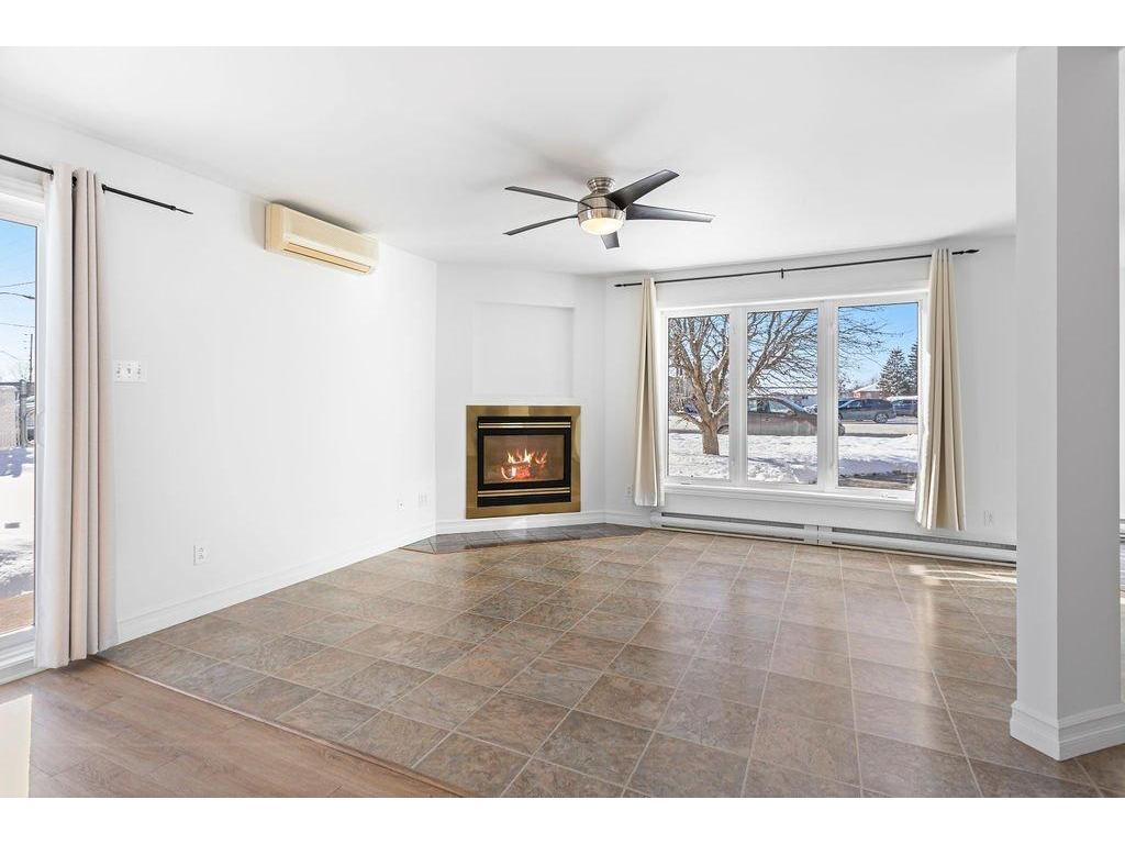 









2055


Rue St-Georges (Lafontaine)

, B,
Saint-Jérôme,




QC
J7Y1N2

