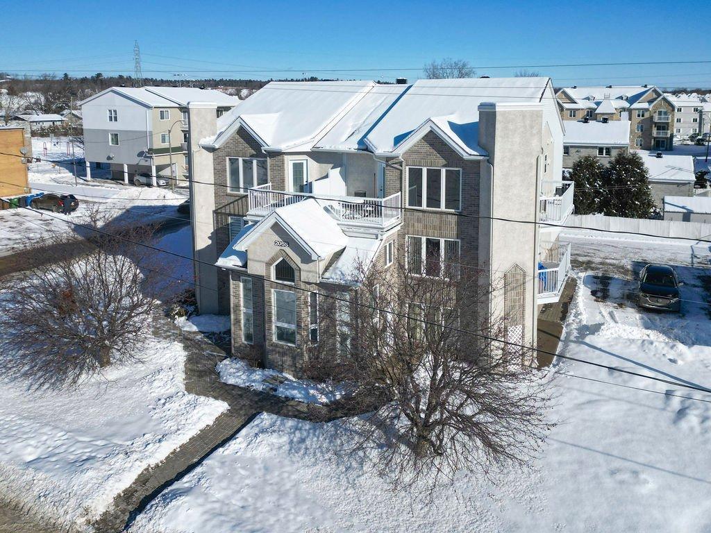 









2055


Rue St-Georges (Lafontaine)

, B,
Saint-Jérôme,




QC
J7Y1N2

