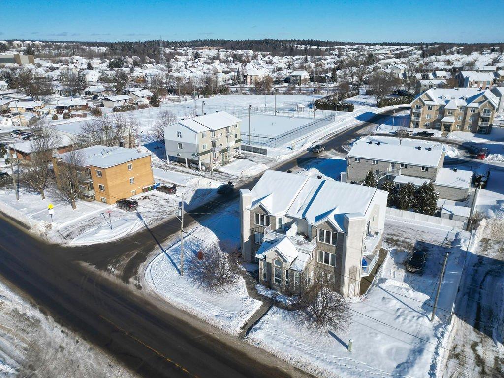 









2055


Rue St-Georges (Lafontaine)

, B,
Saint-Jérôme,




QC
J7Y1N2


