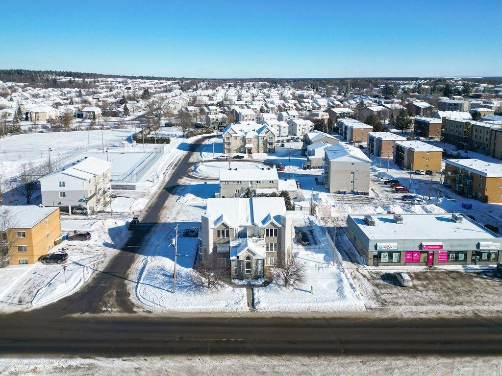 









2055


Rue St-Georges (Lafontaine)

, B,
Saint-Jérôme,




QC
J7Y1N2

