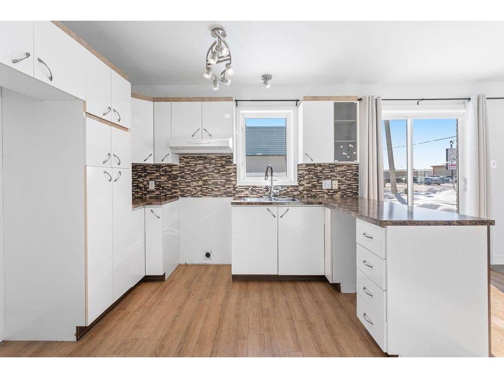 









2055


Rue St-Georges (Lafontaine)

, B,
Saint-Jérôme,




QC
J7Y1N2

