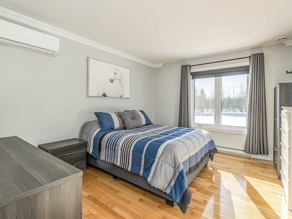 









4195


Route 222

,
Saint-Denis-de-Brompton,




QC
J0B2P0

