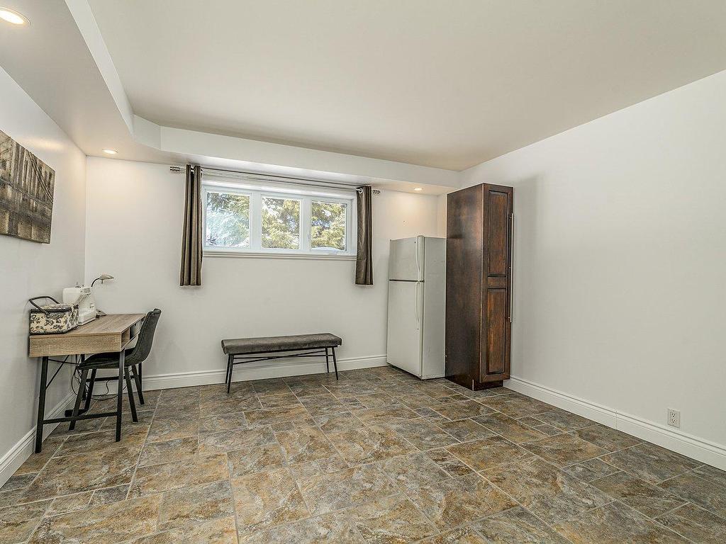 









4195


Route 222

,
Saint-Denis-de-Brompton,




QC
J0B2P0


