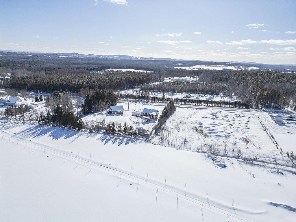 









4195


Route 222

,
Saint-Denis-de-Brompton,




QC
J0B2P0

