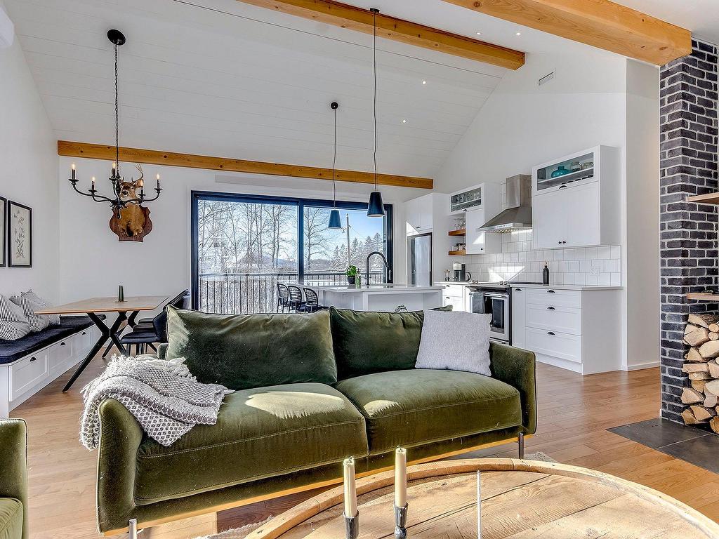 









95


Rue Academy

,
Sutton,




QC
J0E2K0

