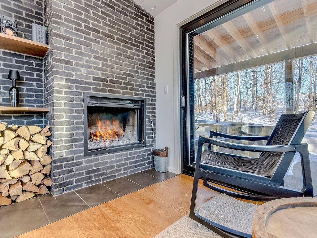 









95


Rue Academy

,
Sutton,




QC
J0E2K0

